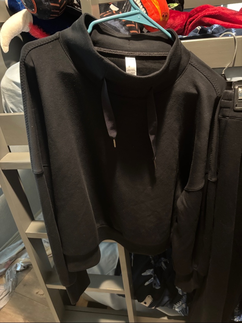SPANX Set Sweatshirt and Black Wide-Leg Pull-On Trousers - Picture 3 of 6